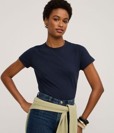 Blusa Slim Básica en Algodón Peruano con Cuello Redondo