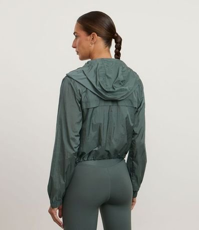 Campera Corta Viento Cropped Deportiva con Saco 4