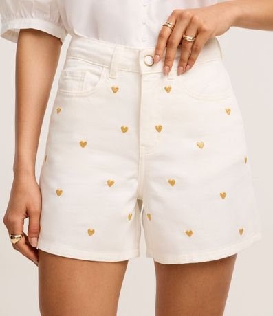 Short Mom Cintura Alta en Jeans con Bordado Corazones 3