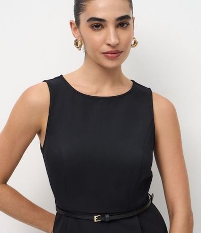 Vestido Corto en Crepé con Pliegues Delanteros y Cinturón en PU 3