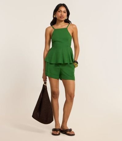 Short Corto en Viscolino con Bajo Plegado