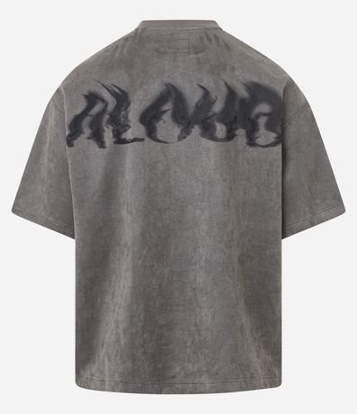 Remera Oversized en Media Malla con Estampa Lettering y Bordado 7