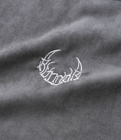 Remera Oversized en Media Malla con Estampa Lettering y Bordado 9