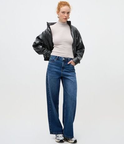 Blusa Slim Texturizada con Cuello Alto y Manga Larga 2