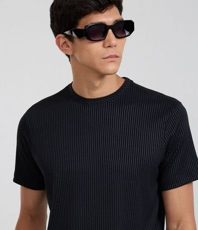 Remera Slim Acanalada con Textura Vertical 5
