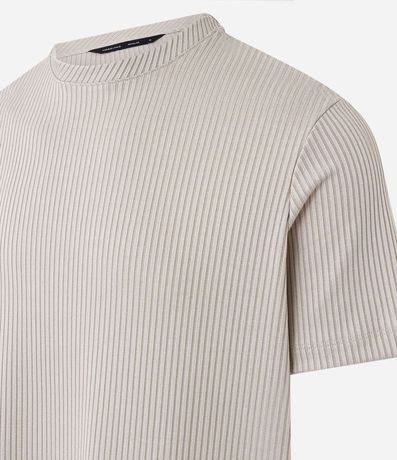 Remera Slim Acanalada con Textura Vertical 7