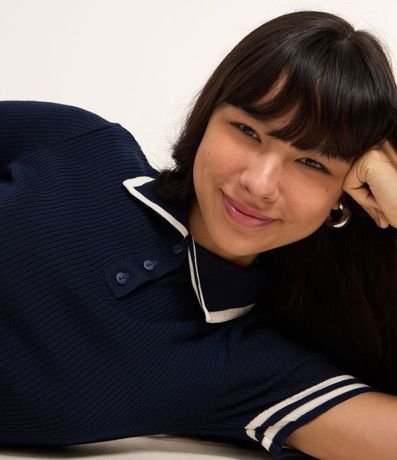 Blusa Polo en Punto con Rayas Contrastantes 5