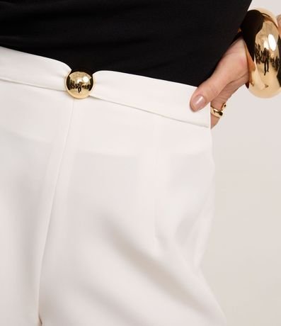 Short Recto Sastre con Adornos Metalizados 4