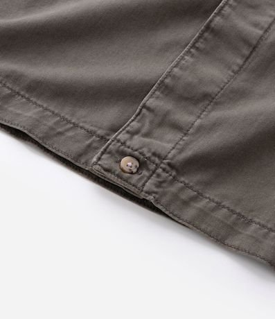 Camisa Overboxy en Sarga con Bolsillo Sobre Delantero 5