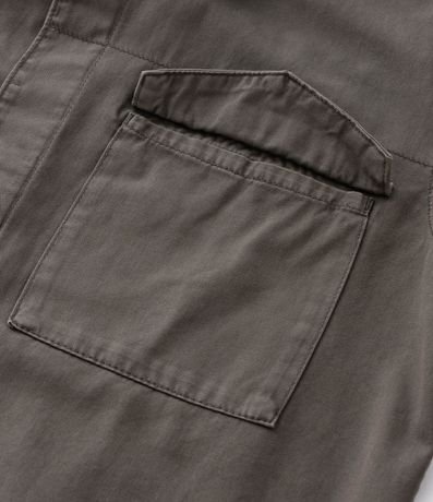 Camisa Overboxy en Sarga con Bolsillo Sobre Delantero 7