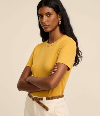 Blusa Básica Ajustada en Rib con Cuello Redondo 4