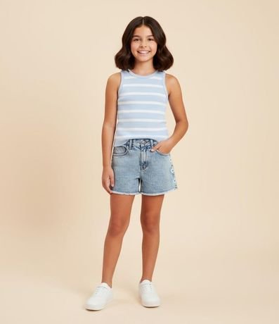 Short Jeans Infantil con Bordado de Flor y Marmoleado - Talle 5 a 14 años