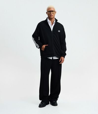 Sueter de Helanca con Bordado Localizado y Rayas Contrastantes 2