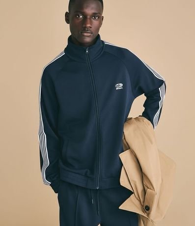 Sueter de Helanca con Bordado Localizado y Rayas Contrastantes 1