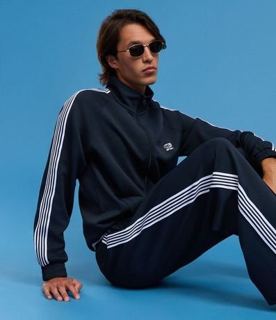 Sueter de Helanca con Bordado Localizado y Rayas Contrastantes 5