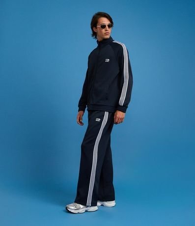 Pantalón Deportiva en Helanca con Rayas Laterales y Estampa Localizada 3