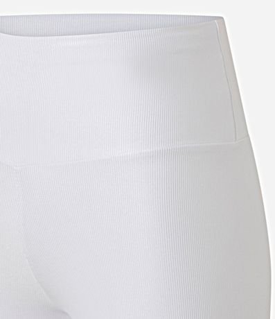 Bermuda Deportiva en Microfibra Texturizada con Bolsillo en la Cintura 7