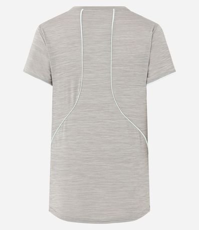 Remera Deportiva con Tecnologia Dry y Friso en la Espalda 5