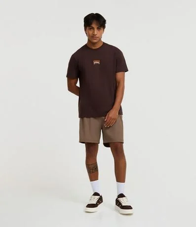 Remera Comfort en Algodón Peruano con Estampa Lettering Outside Division 2