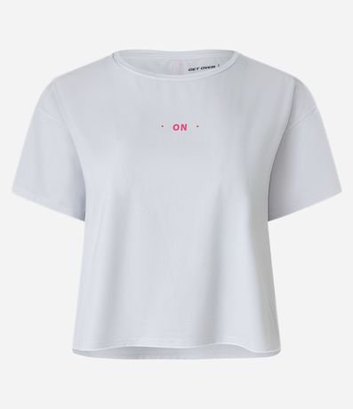 Remera Cropped Deportiva en Microfibra Texturizada con Detalle en la Espalda 4