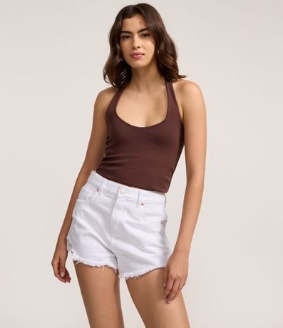 Short Slim en Sarga con Terminación Deshilachada 2