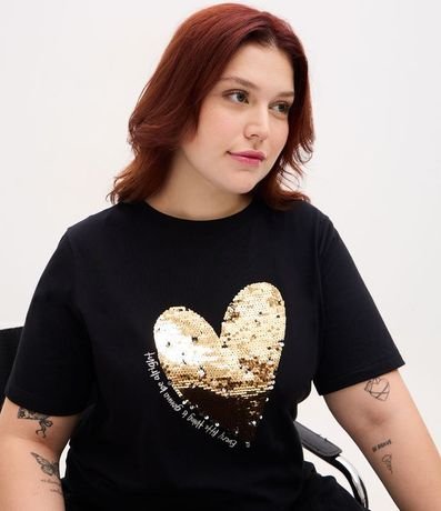 Remera en Algodón con Estampa de Corazón en Lentejuela Curve & Plus Size 4