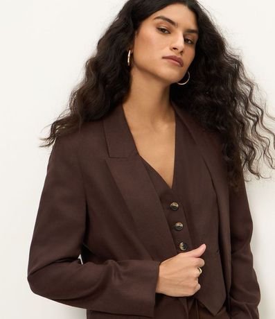 Blazer en Viscolino con Lapelas y Botón Único 4