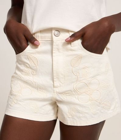 Short Slim Cintura Alta en Sarga con Bordado Floral 4