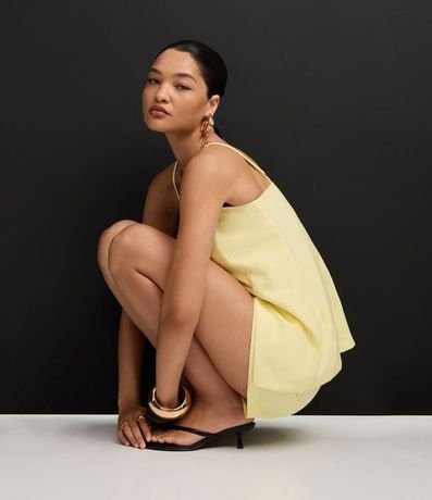 Short Sastre Cintura Alta en Viscosa con Frisos 5