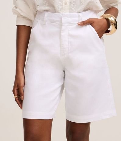 Bermuda Cintura Alta en Sarga con Cintura Sastre 3