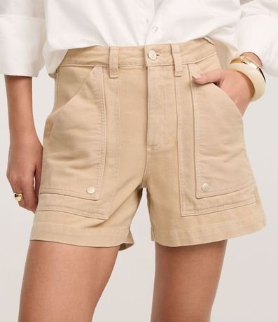Short Mom en Sarga con Bolsillo Carpintero y Cintura Alta 3