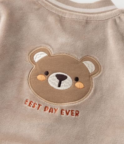 Conjunto Infantil en Plush con Campera Bordada y Pantalón – Talle 0 a 18 Meses 14