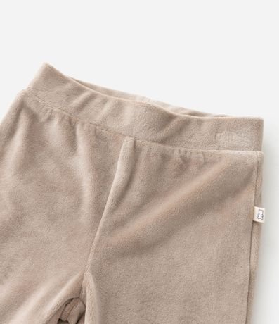 Conjunto Infantil en Plush con Campera Bordada y Pantalón – Talle 0 a 18 Meses 8