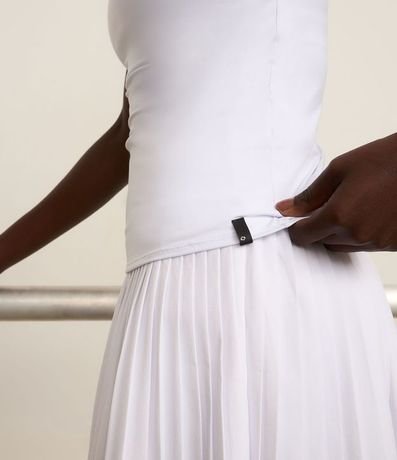 Remera Ajustada Deportiva en Microfibra 3