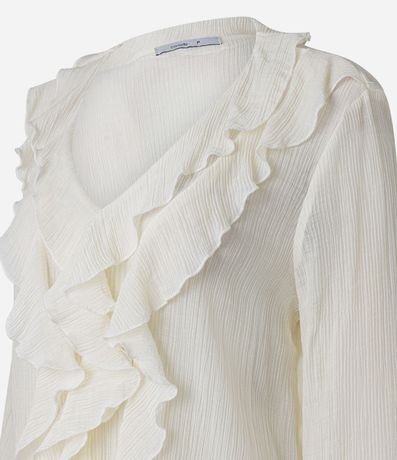Blusa Texturizada en Viscosa con Volado de Escote 6