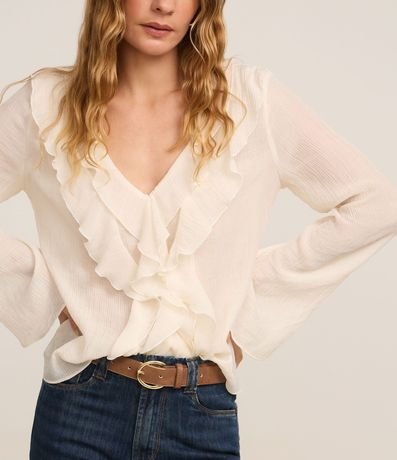 Blusa Texturizada en Viscosa con Volado de Escote 4