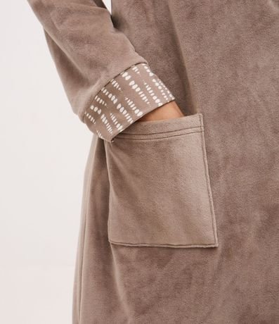 Bata de Baño Regular en Plush con Detalles en Pipping 3