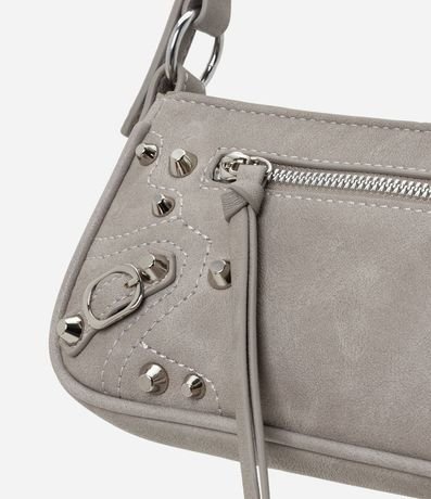 Cartera Baguette con Detalles en Metal y Asa Ajustable 7