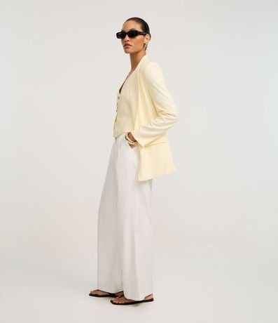 Blazer en Viscolino con Lapelas y Botón Único 4