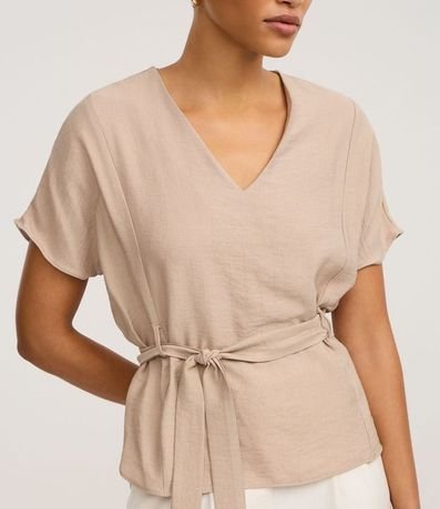 Blusa en Crepé con Escote V y Lazo en la Cintura 4