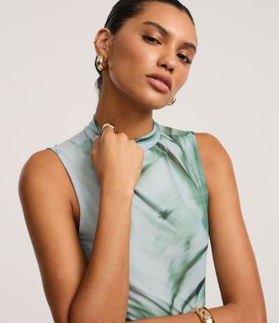 Blusa en Tule con Cuello Alto y Estampa Abstracta 3