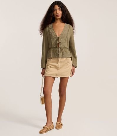 Blusa Bata con Bordado y Lazo Delantero 2