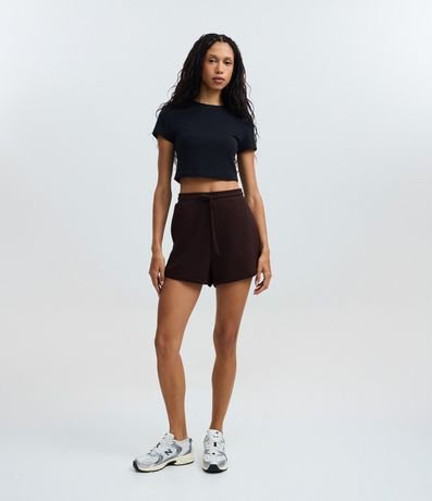 Short Básico en Microfibra con Bolsillos