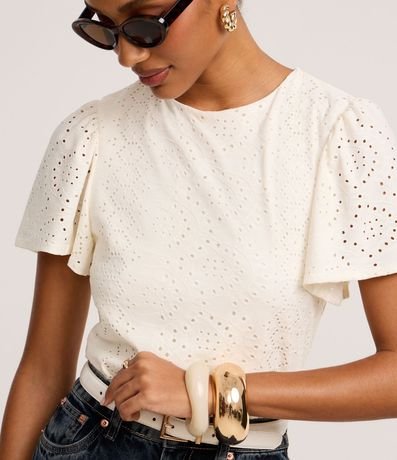 Blusa en Laise con Manga Abullonada y Bordado Cutout