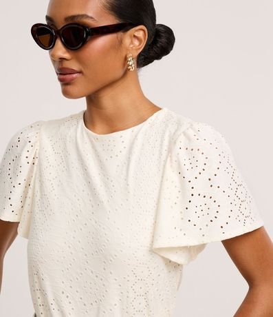 Blusa en Laise con Manga Abullonada y Bordado Cutout 4