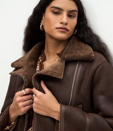 Campera Gamulan Pesada en Pu con Forro de Pelo 5