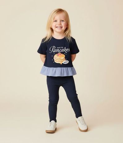Remera Infantil con Estampa de Panquecas y Ruedo Rayado - Talle 1 a 6 años