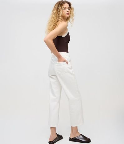 Pantalón Recto Cropped en Sarga con Trabillas en la Cintura 3