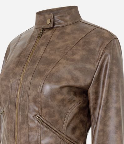 Campera Biker en Pu Marmorizado con Cuello Alto 6