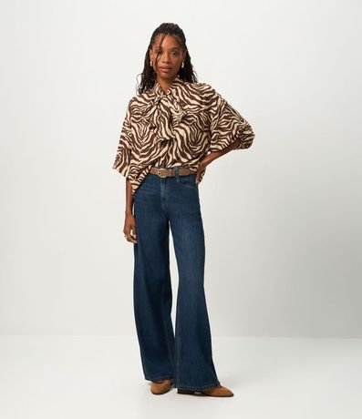 Blusa en Viscosa con Cuello Lazo y Estampado Animal Print 2